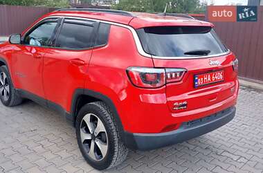 Внедорожник / Кроссовер Jeep Compass 2018 в 