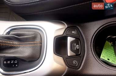 Внедорожник / Кроссовер Jeep Compass 2018 в 