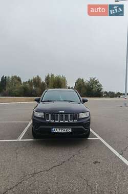 Внедорожник / Кроссовер Jeep Compass 2015 в 