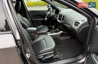 Внедорожник / Кроссовер Jeep Compass 2019 в 