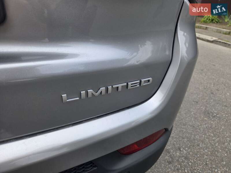 Внедорожник / Кроссовер Jeep Compass 2018 в Киеве