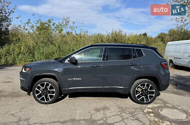 Внедорожник / Кроссовер Jeep Compass 2017 в 