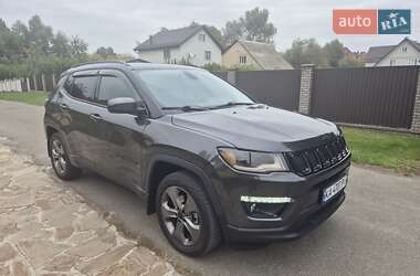 Внедорожник / Кроссовер Jeep Compass 2018 в 