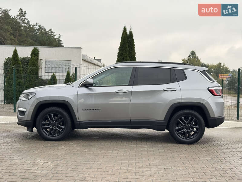 Внедорожник / Кроссовер Jeep Compass 2020 в Киеве