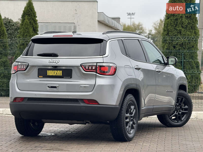 Внедорожник / Кроссовер Jeep Compass 2020 в Киеве