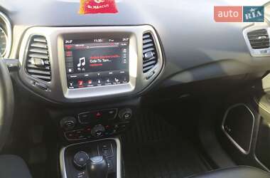 Внедорожник / Кроссовер Jeep Compass 2017 в 