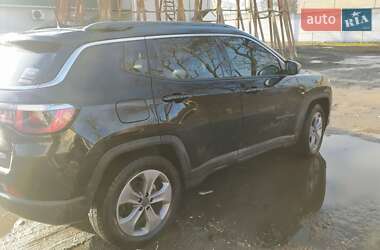 Внедорожник / Кроссовер Jeep Compass 2017 в 