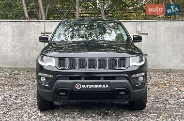 Внедорожник / Кроссовер Jeep Compass 2018 в 