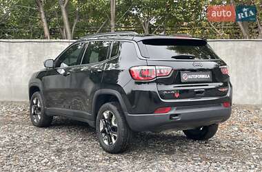 Внедорожник / Кроссовер Jeep Compass 2018 в 