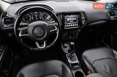 Внедорожник / Кроссовер Jeep Compass 2019 в 