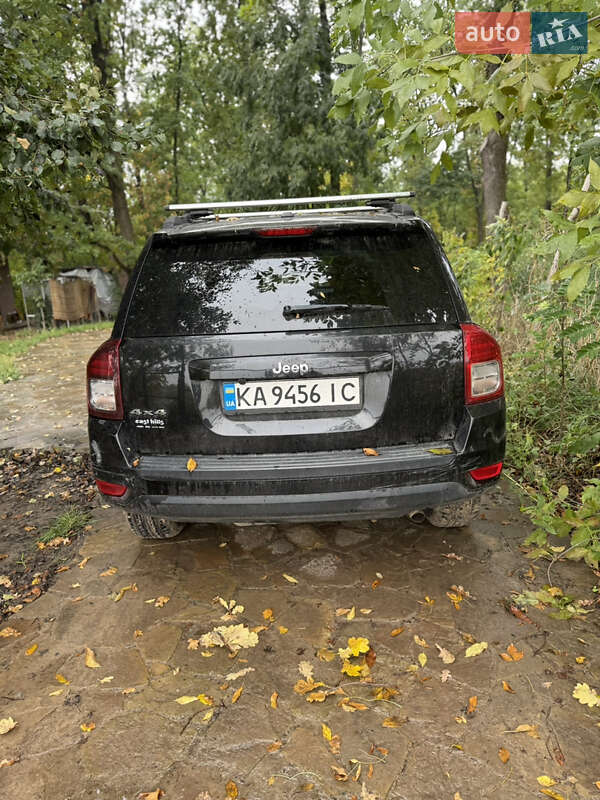 Позашляховик / Кросовер Jeep Compass 2012 в Києві