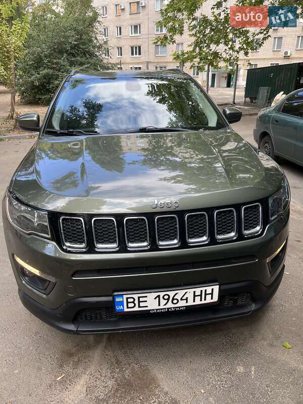 Позашляховик / Кросовер Jeep Compass 2017 в Миколаєві