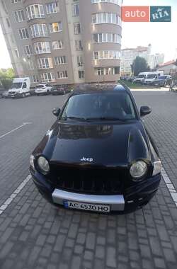 Внедорожник / Кроссовер Jeep Compass 2010 в 