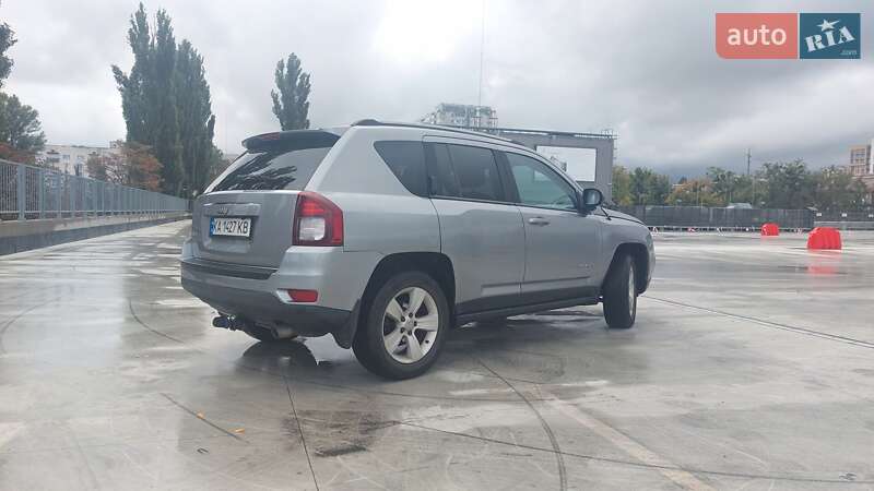 Внедорожник / Кроссовер Jeep Compass 2016 в Киеве фото 6 Внедорожник / Кроссовер Jeep Compass 2016 в Киеве