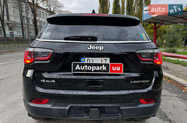 Внедорожник / Кроссовер Jeep Compass 2017 в 