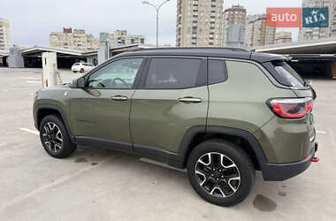 Внедорожник / Кроссовер Jeep Compass 2020 в 