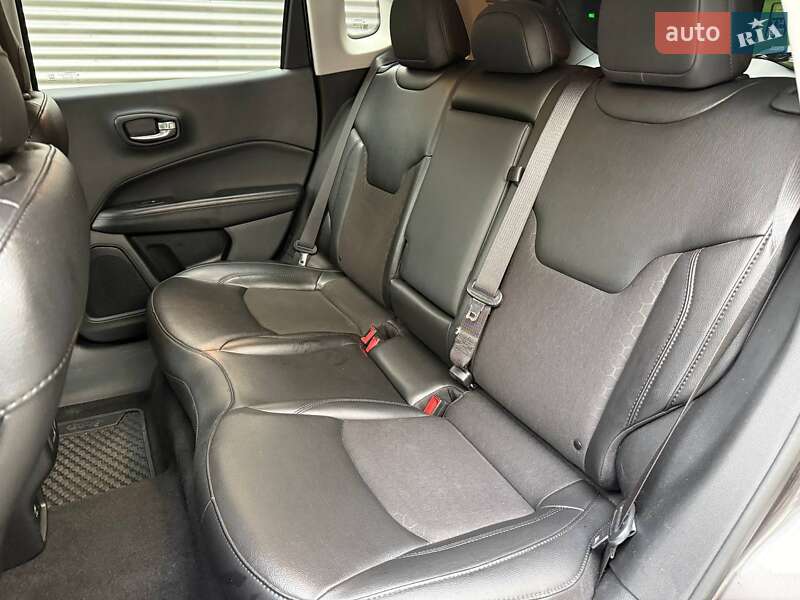 Позашляховик / Кросовер Jeep Compass 2019 в Києві фото 11 Позашляховик / Кросовер Jeep Compass 2019 в Києві