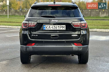 Внедорожник / Кроссовер Jeep Compass 2017 в 
