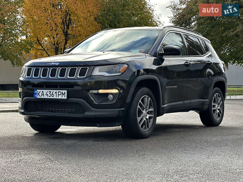Внедорожник / Кроссовер Jeep Compass 2017 в Киеве