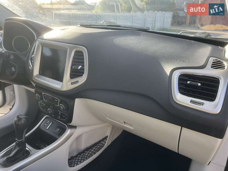 Внедорожник / Кроссовер Jeep Compass 2017 в Полтаве фото 17 Внедорожник / Кроссовер Jeep Compass 2017 в Полтаве