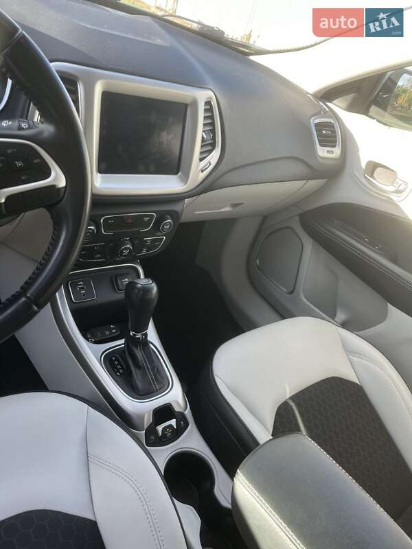 Внедорожник / Кроссовер Jeep Compass 2017 в Полтаве фото 23 Внедорожник / Кроссовер Jeep Compass 2017 в Полтаве