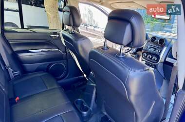 Внедорожник / Кроссовер Jeep Compass 2016 в 