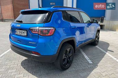 Внедорожник / Кроссовер Jeep Compass 2018 в 