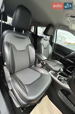 Внедорожник / Кроссовер Jeep Compass 2018 в 