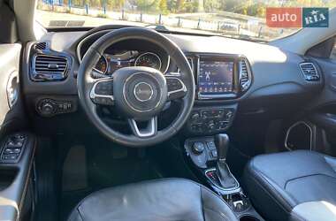 Внедорожник / Кроссовер Jeep Compass 2017 в 