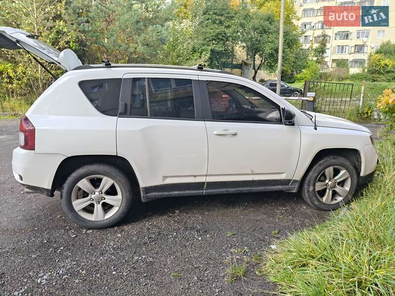 Внедорожник / Кроссовер Jeep Compass 2014 в Львове