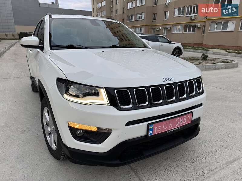 Внедорожник / Кроссовер Jeep Compass 2017 в Киеве
