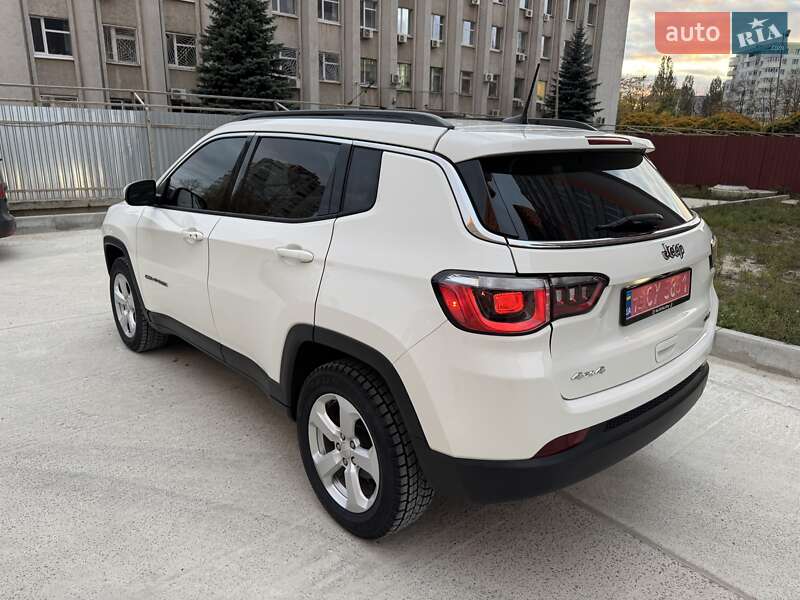 Внедорожник / Кроссовер Jeep Compass 2017 в Киеве