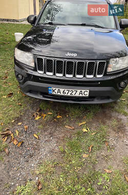 Внедорожник / Кроссовер Jeep Compass 2012 в 