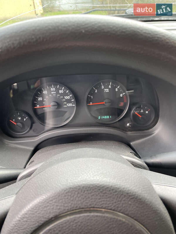 Внедорожник / Кроссовер Jeep Compass 2012 в Киеве