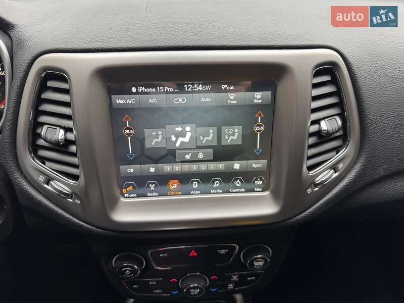 Внедорожник / Кроссовер Jeep Compass 2017 в Киеве фото 23 Внедорожник / Кроссовер Jeep Compass 2017 в Киеве