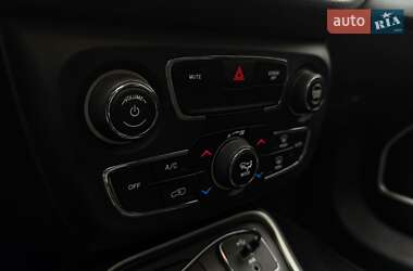 Внедорожник / Кроссовер Jeep Compass 2017 в 
