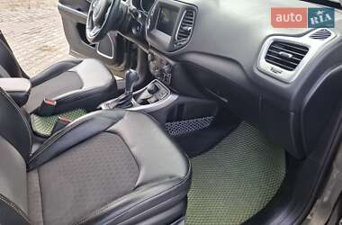 Позашляховик / Кросовер Jeep Compass 2017 в Чернівцях