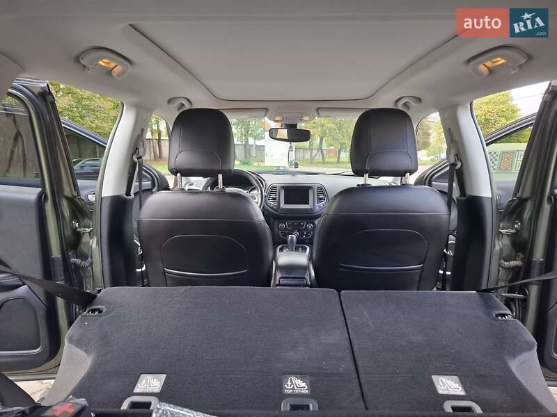 Позашляховик / Кросовер Jeep Compass 2017 в Чернівцях