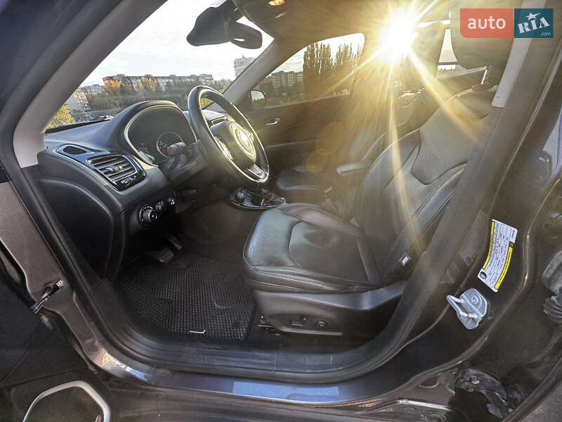 Внедорожник / Кроссовер Jeep Compass 2018 в Ровно
