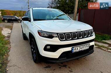 Позашляховик / Кросовер Jeep Compass 2022 в 