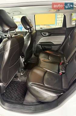 Позашляховик / Кросовер Jeep Compass 2022 в 