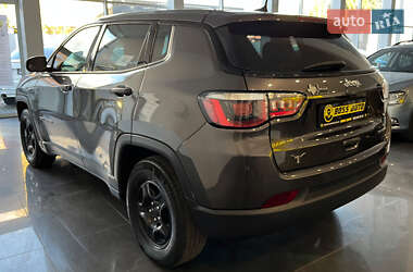 Внедорожник / Кроссовер Jeep Compass 2020 в 