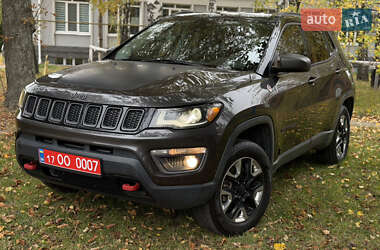 Внедорожник / Кроссовер Jeep Compass 2018 в 