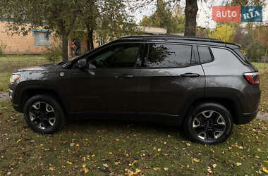 Внедорожник / Кроссовер Jeep Compass 2018 в 