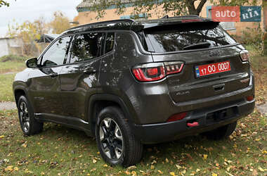 Внедорожник / Кроссовер Jeep Compass 2018 в 