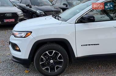 Внедорожник / Кроссовер Jeep Compass 2021 в 