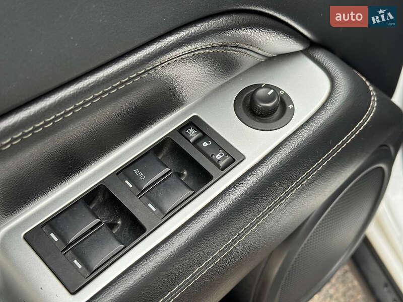 Внедорожник / Кроссовер Jeep Compass 2014 в Днепре