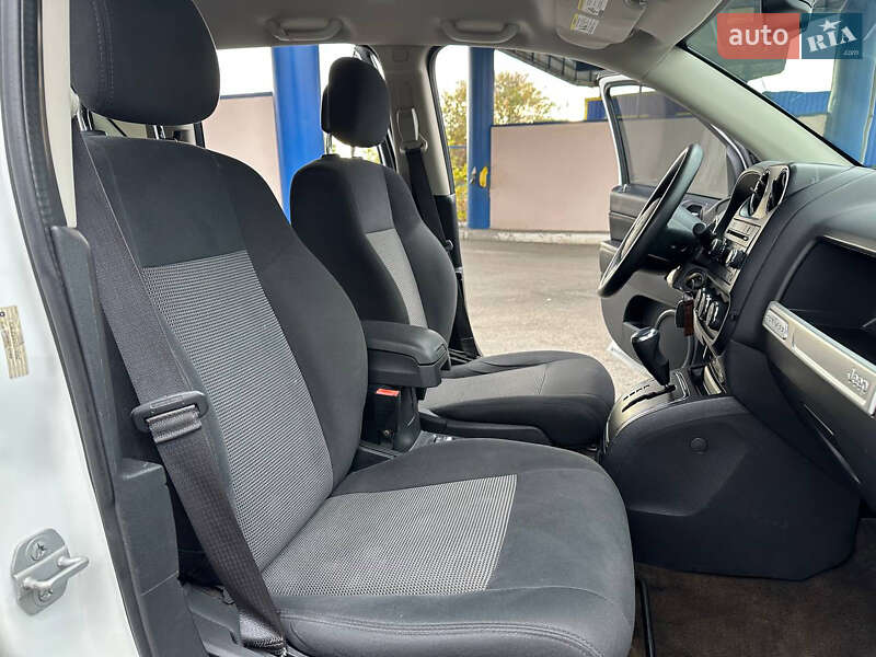 Внедорожник / Кроссовер Jeep Compass 2014 в Днепре