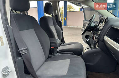 Внедорожник / Кроссовер Jeep Compass 2014 в 