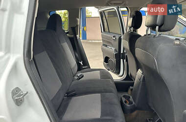 Внедорожник / Кроссовер Jeep Compass 2014 в 